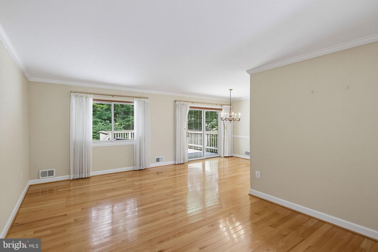 1548 Winding Waye Lane photo 8