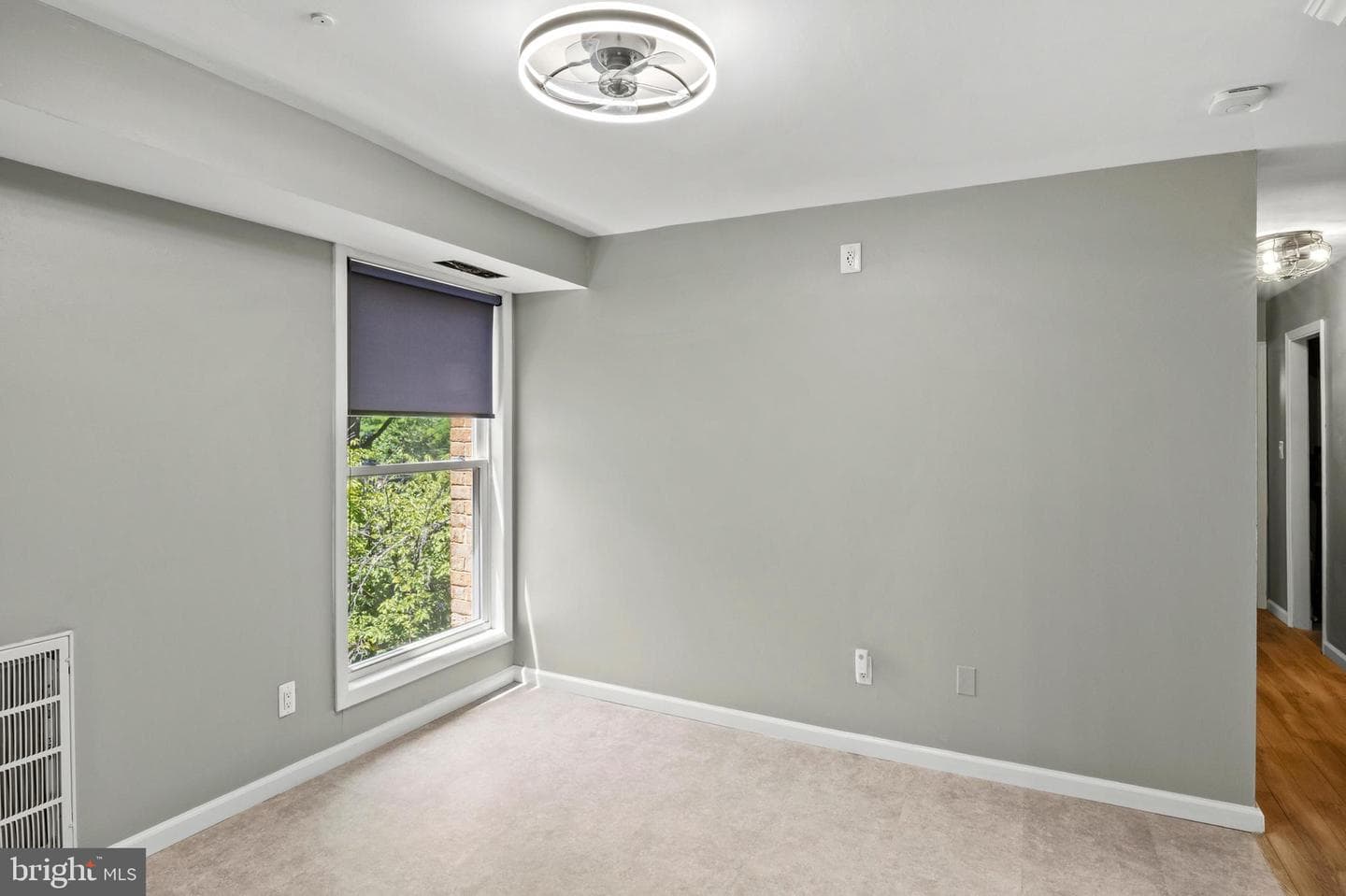11911 Parklawn Drive #303 photo 11