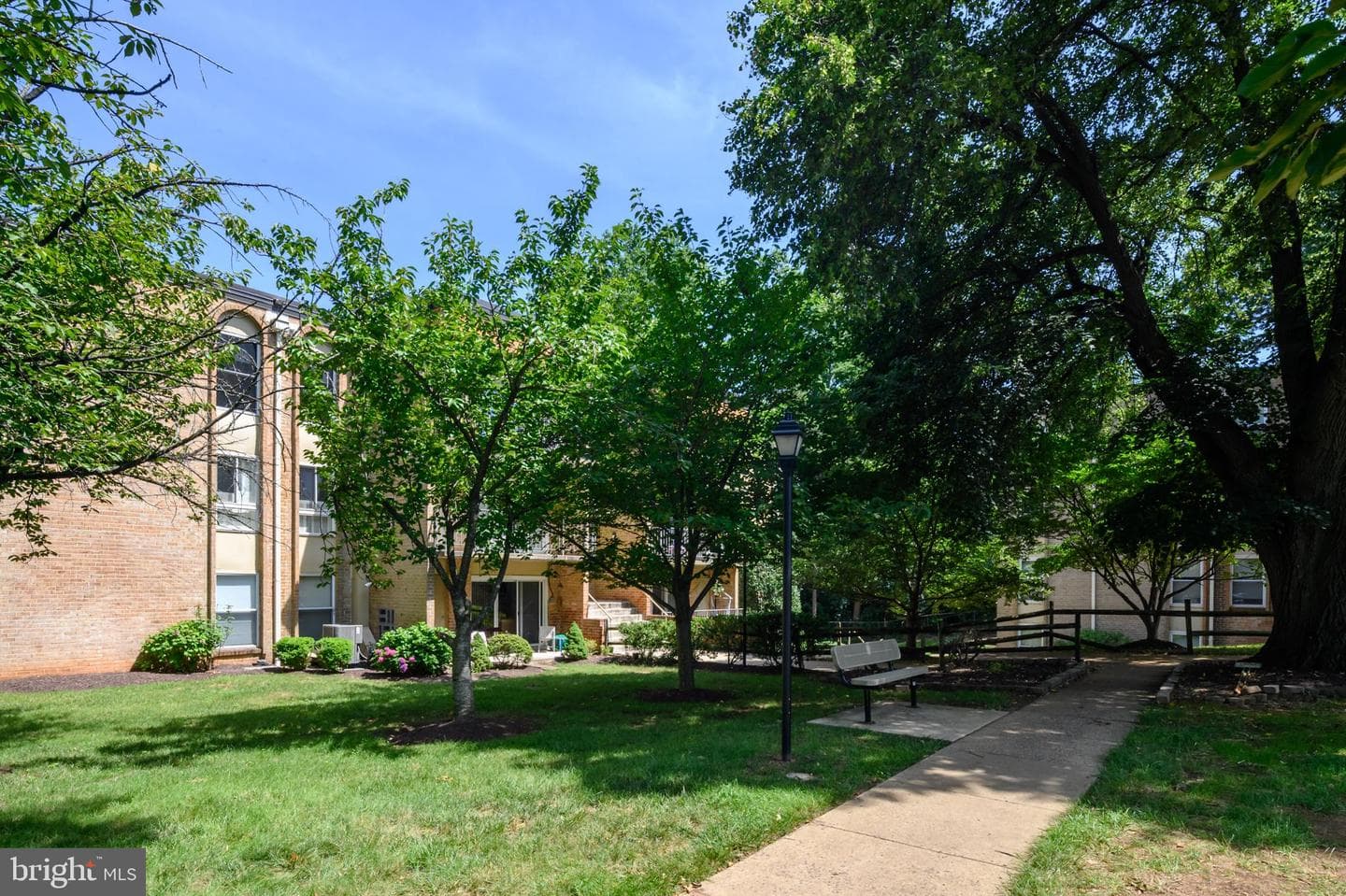 11911 Parklawn Drive #303 photo 3