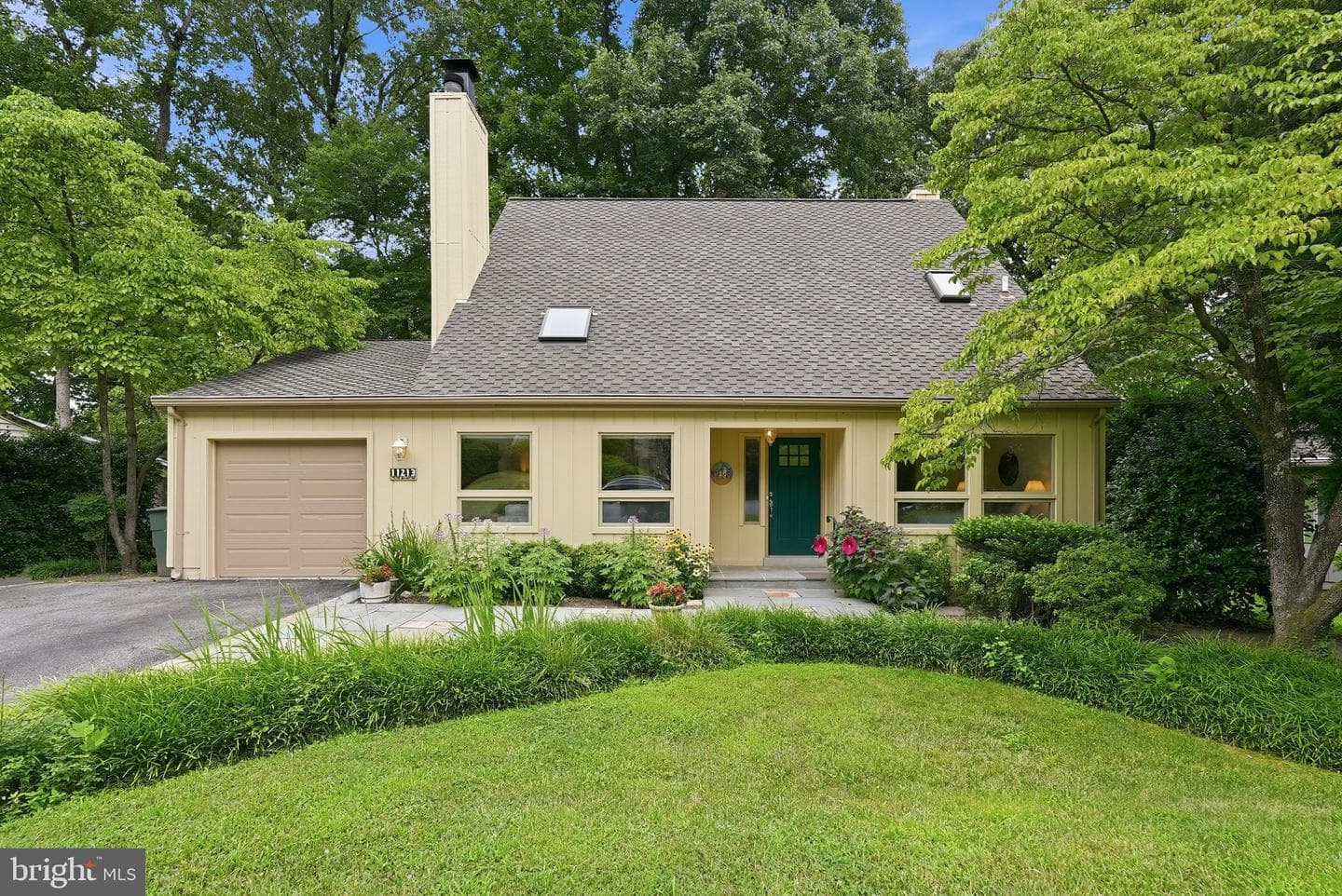 11213 Angus Place, Potomac