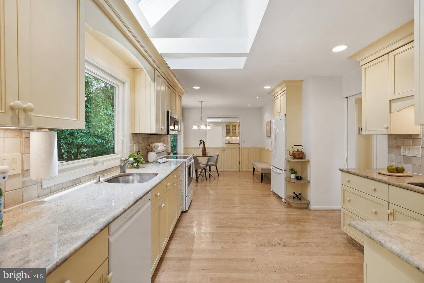 11213 Angus Place photo 10