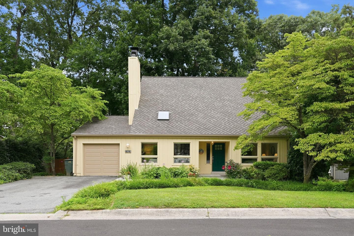 11213 Angus Place, Potomac