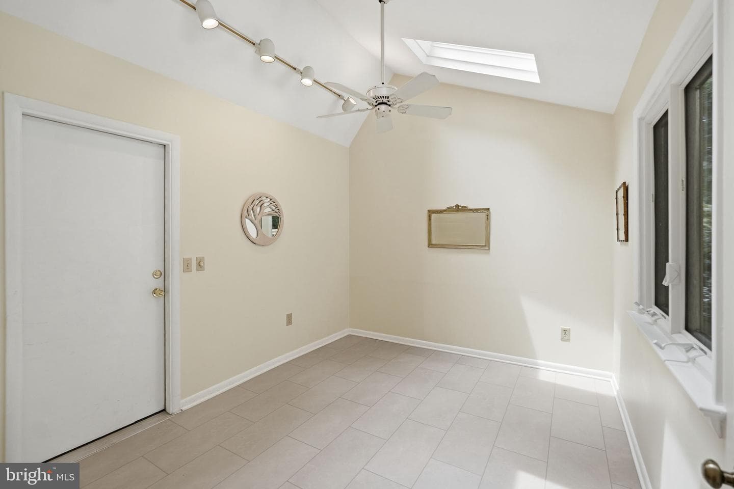 11213 Angus Place photo 26