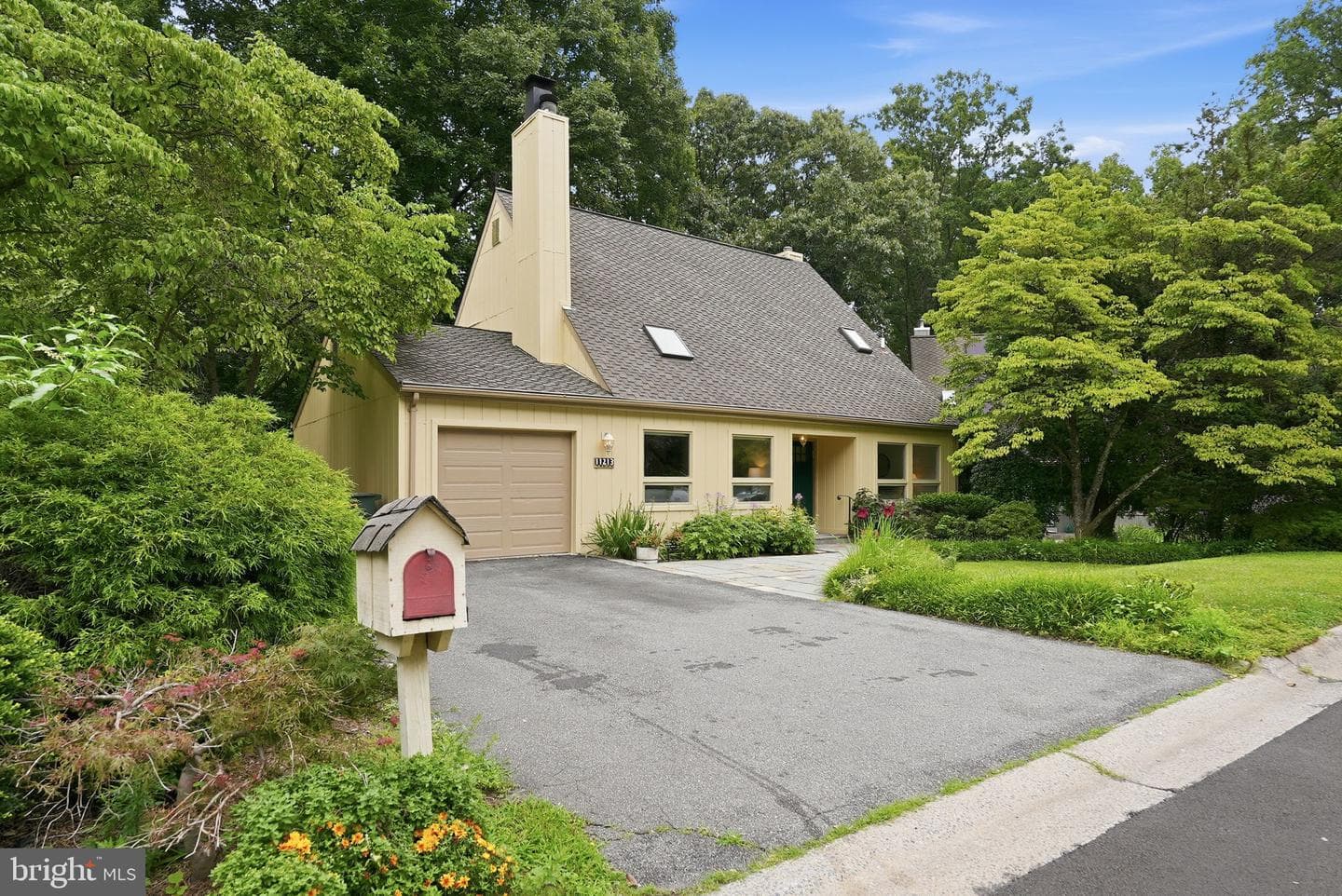 11213 Angus Place photo 3