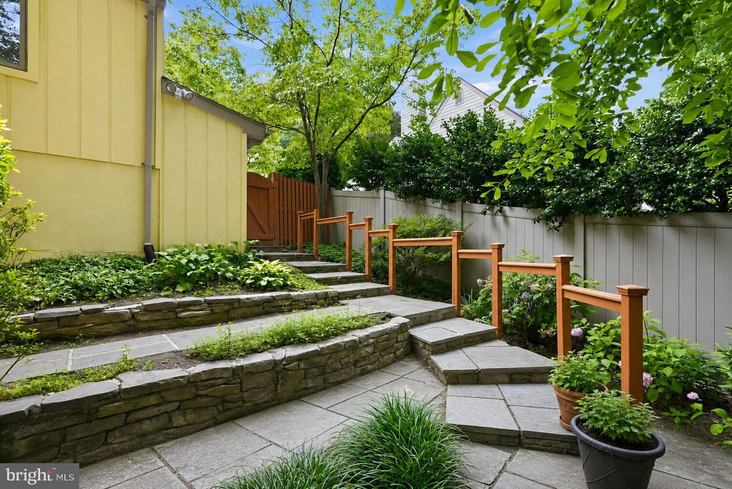 11213 Angus Place photo 37