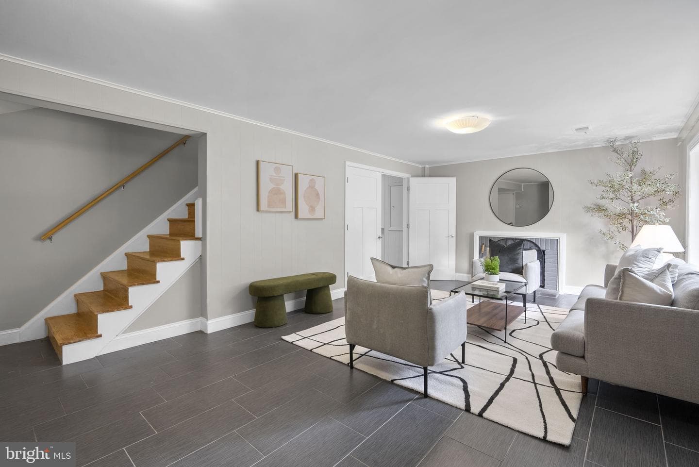 822 Loxford Terrace photo 30
