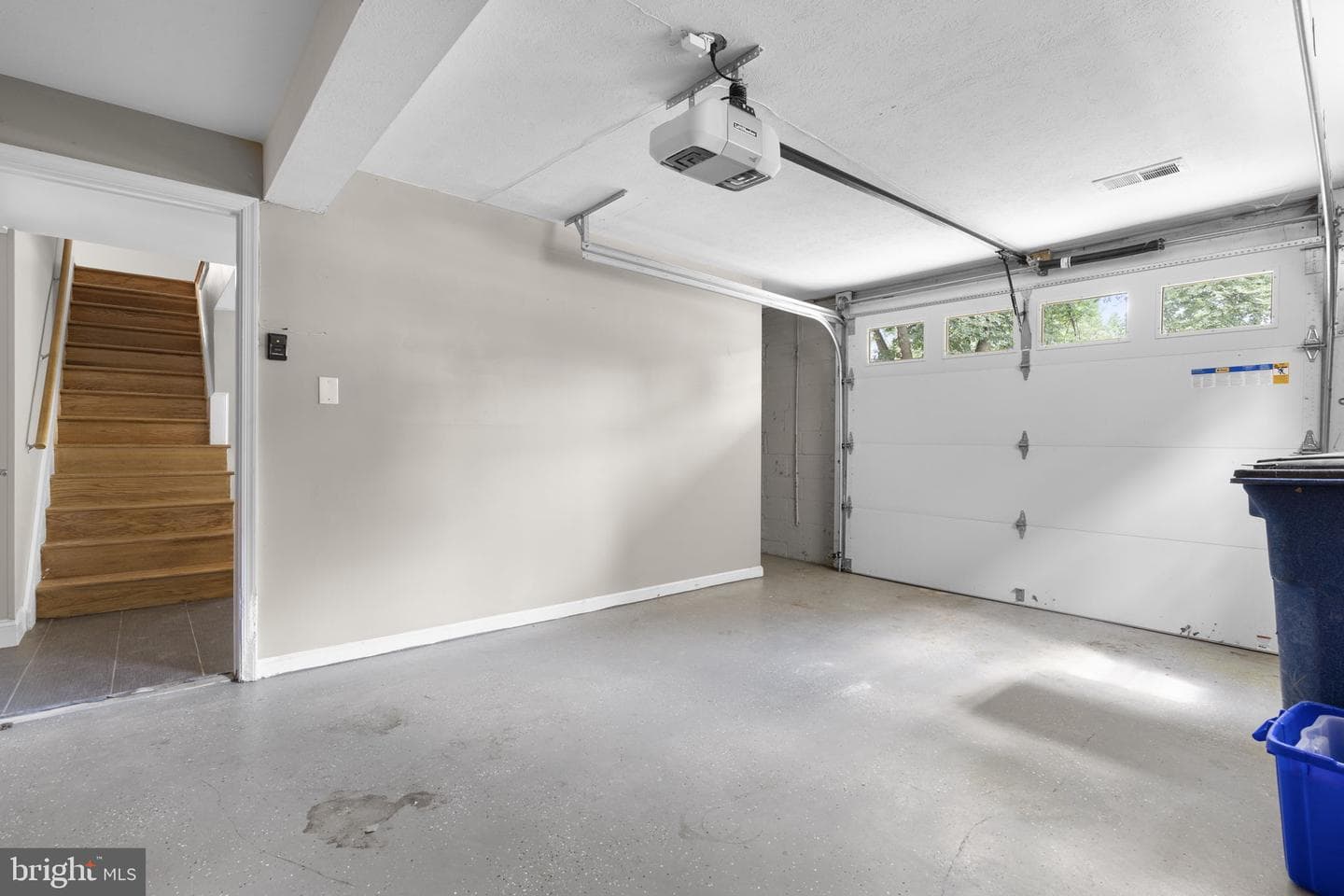 822 Loxford Terrace photo 38
