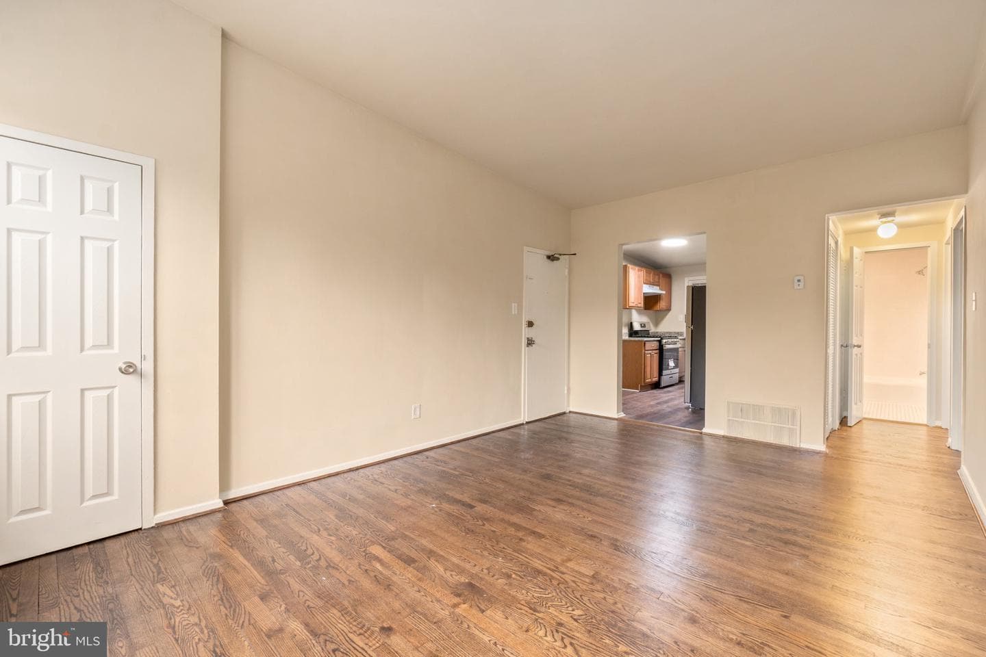 1029 Quebec Terrace #8 Total Units photo 4