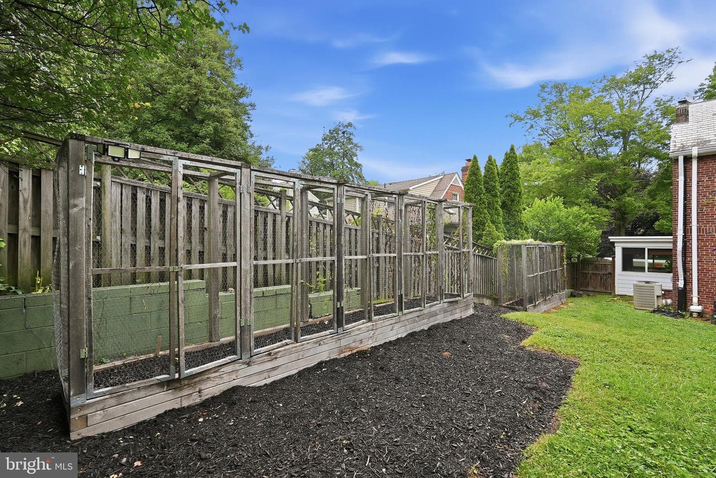 10006 Greenock Road photo 33