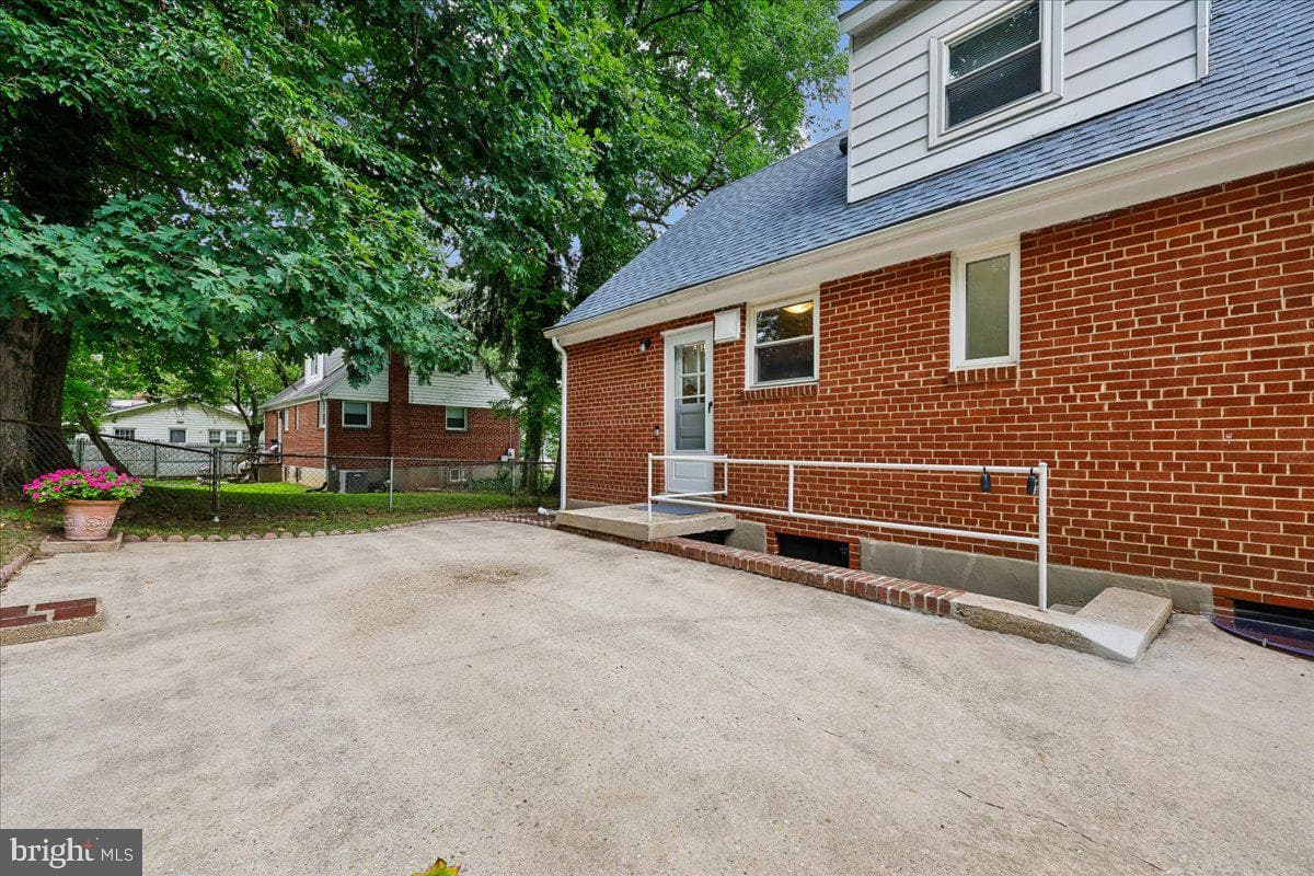 3920 Weller Road photo 42