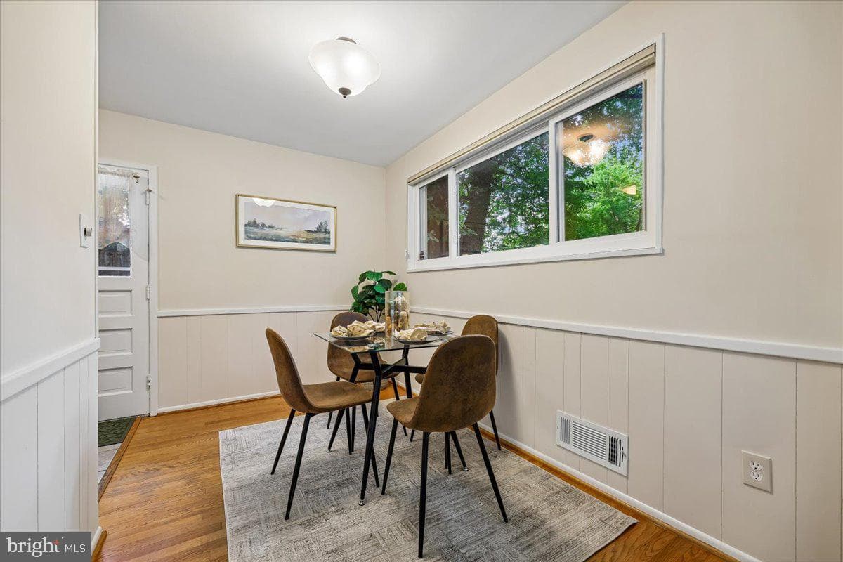 3920 Weller Road photo 9