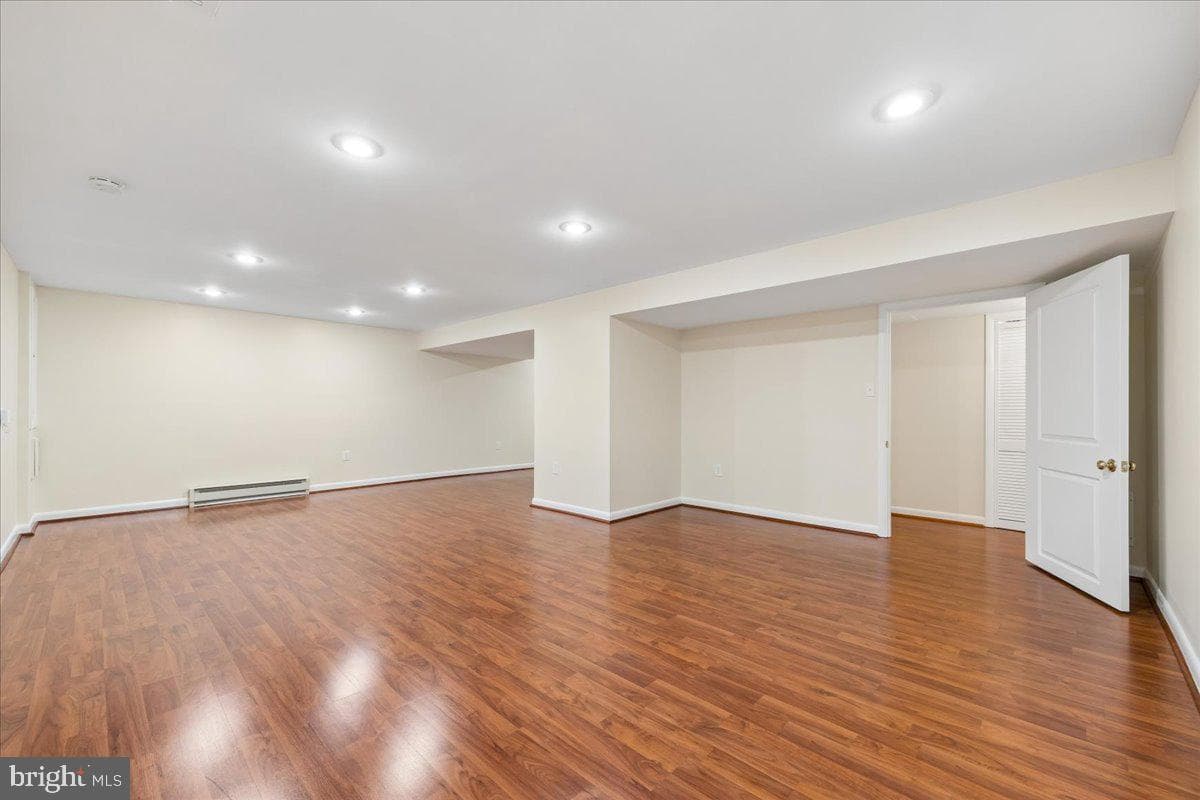 11315 Gainsborough Road photo 52