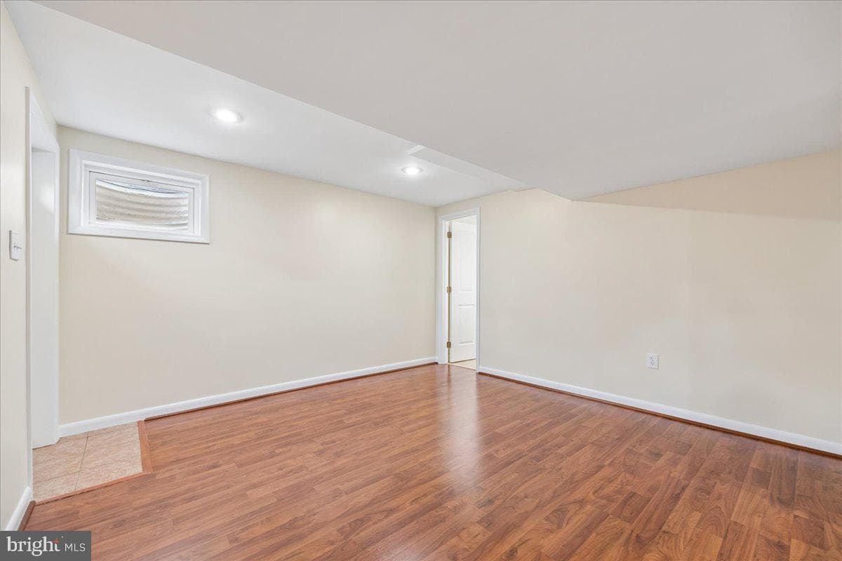 11315 Gainsborough Road photo 55