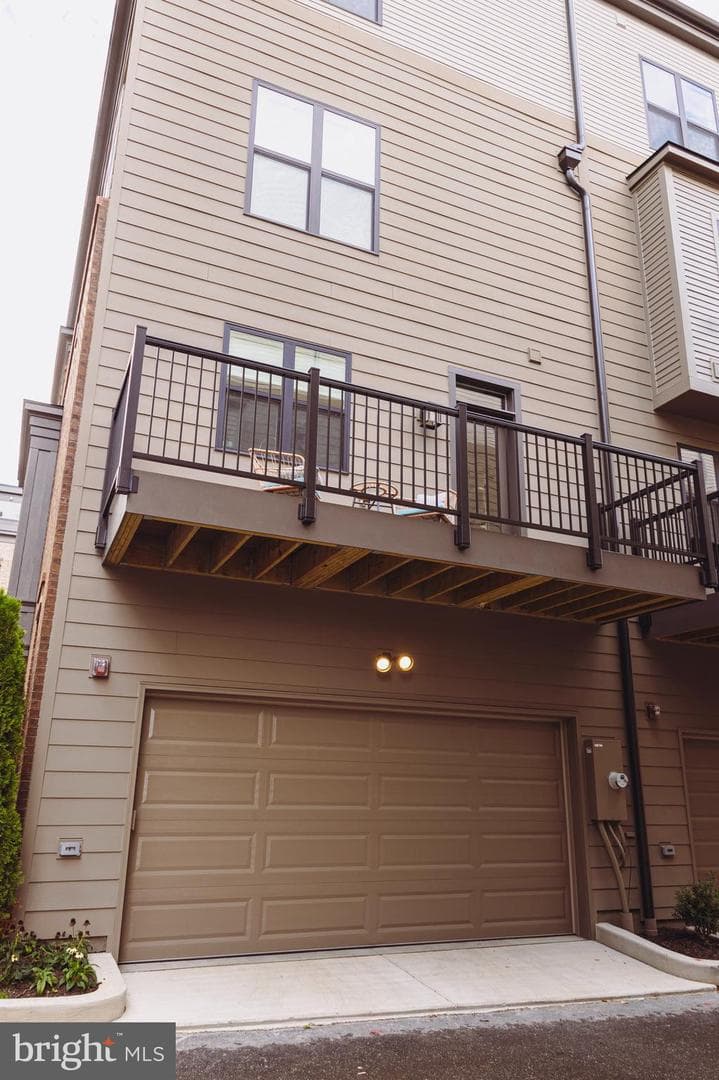 5343 Zenith Overlook photo 7