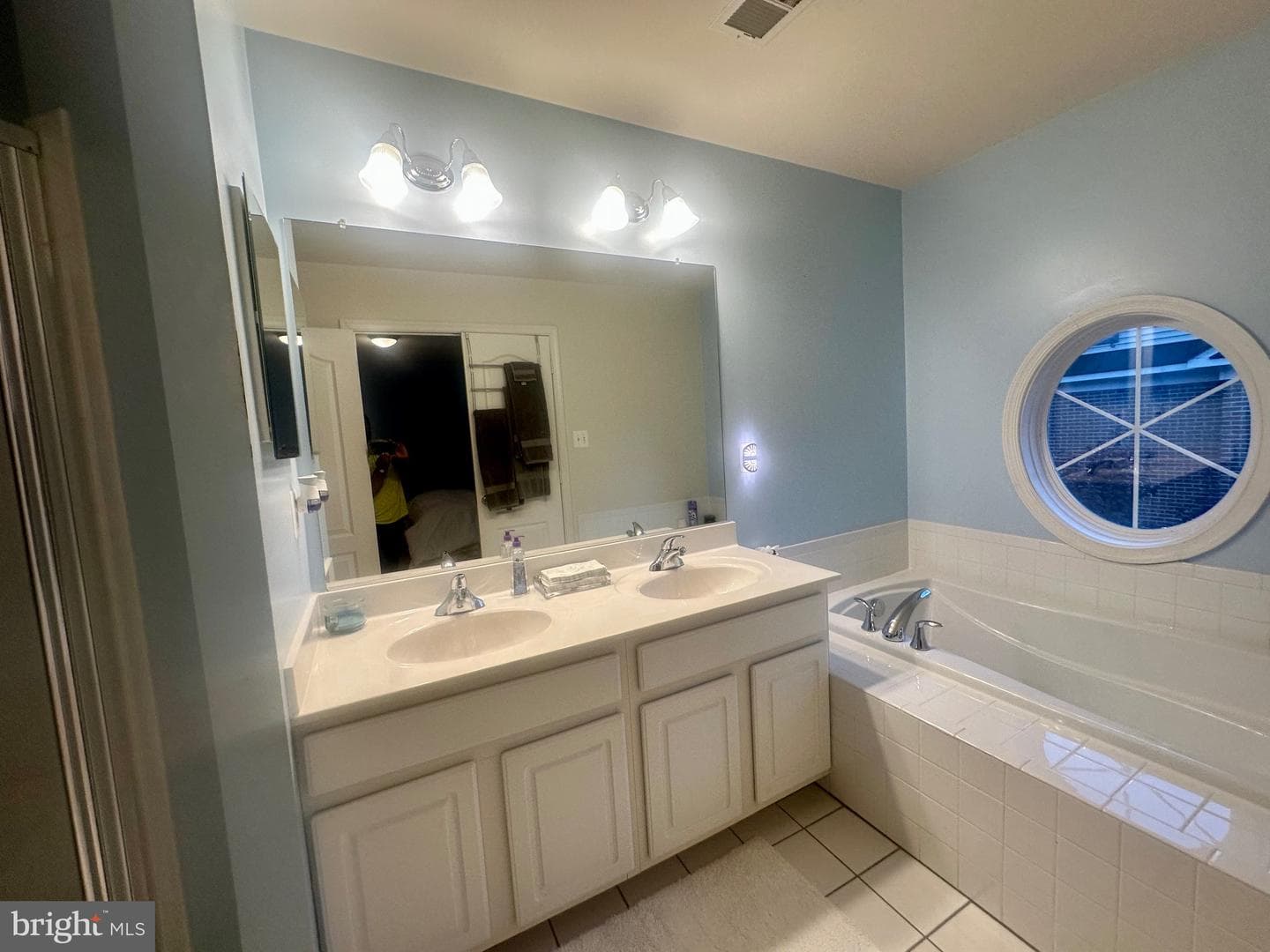1025 Gaither Road photo 14