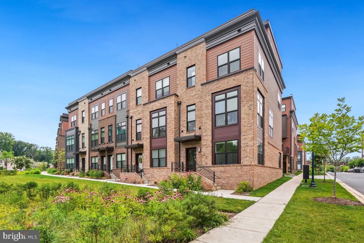 3104 Royal Fern Place, Rockville