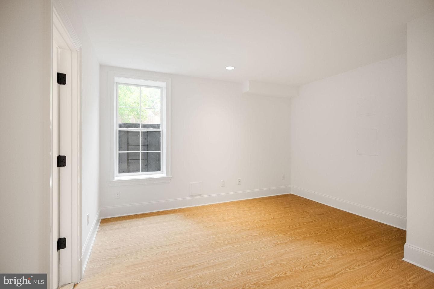 3400 Coquelin Terrace photo 58