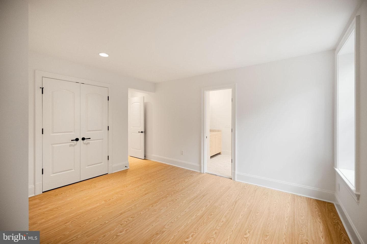 3400 Coquelin Terrace photo 59