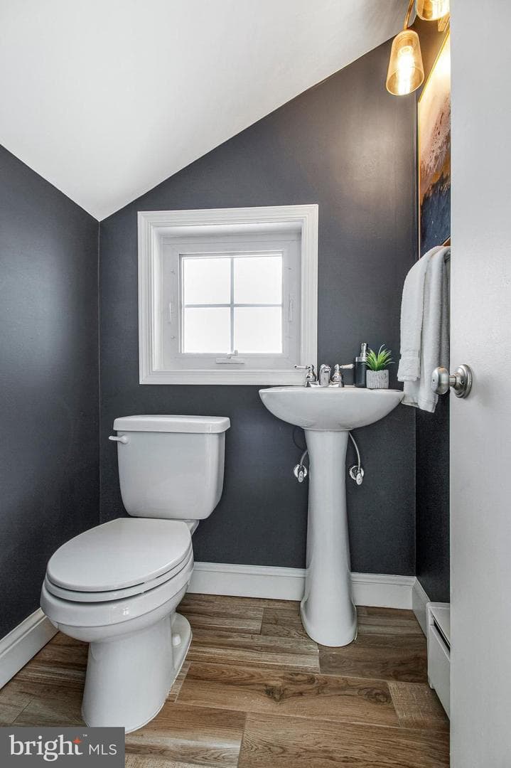 5310 Mckinley Street photo 13