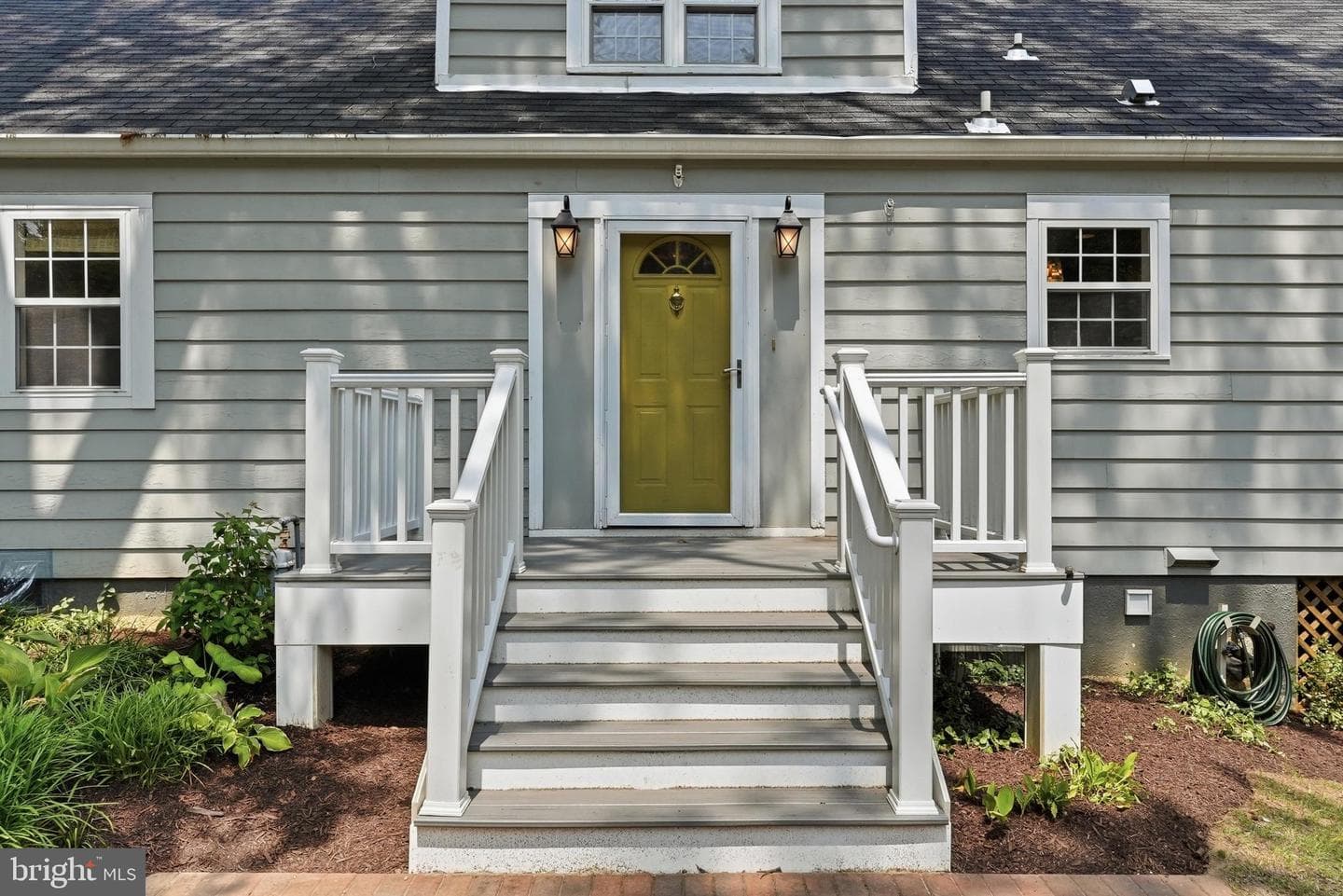 901 Davis Avenue photo 4