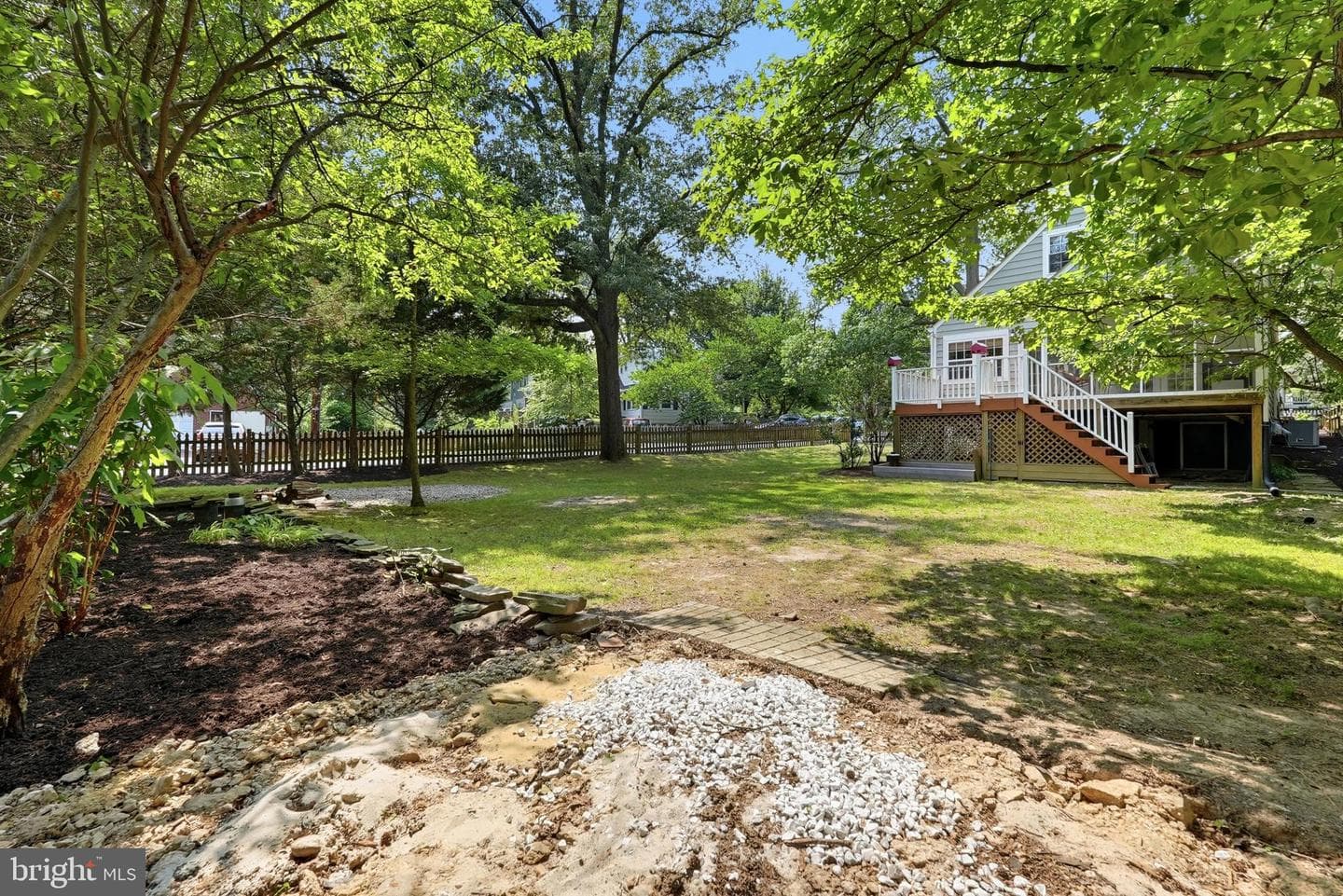 901 Davis Avenue photo 54