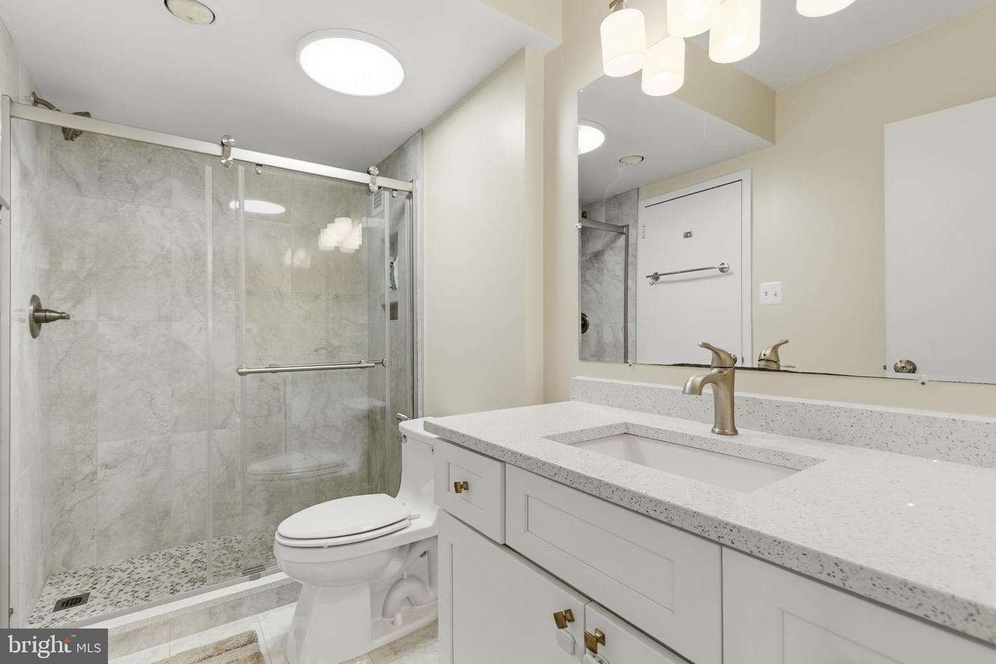 4515 Willard Avenue #606s photo 10