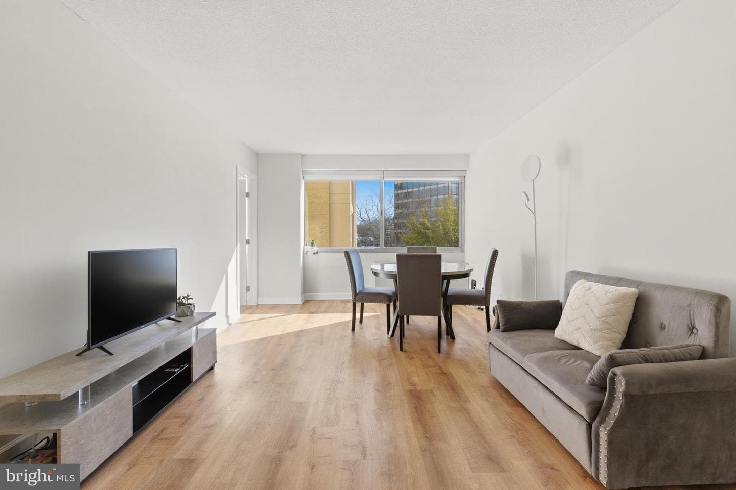 4515 Willard Avenue #606s photo 14
