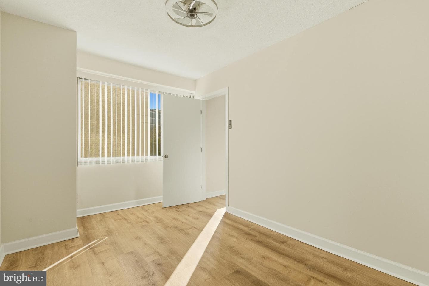 4515 Willard Avenue #606s photo 17