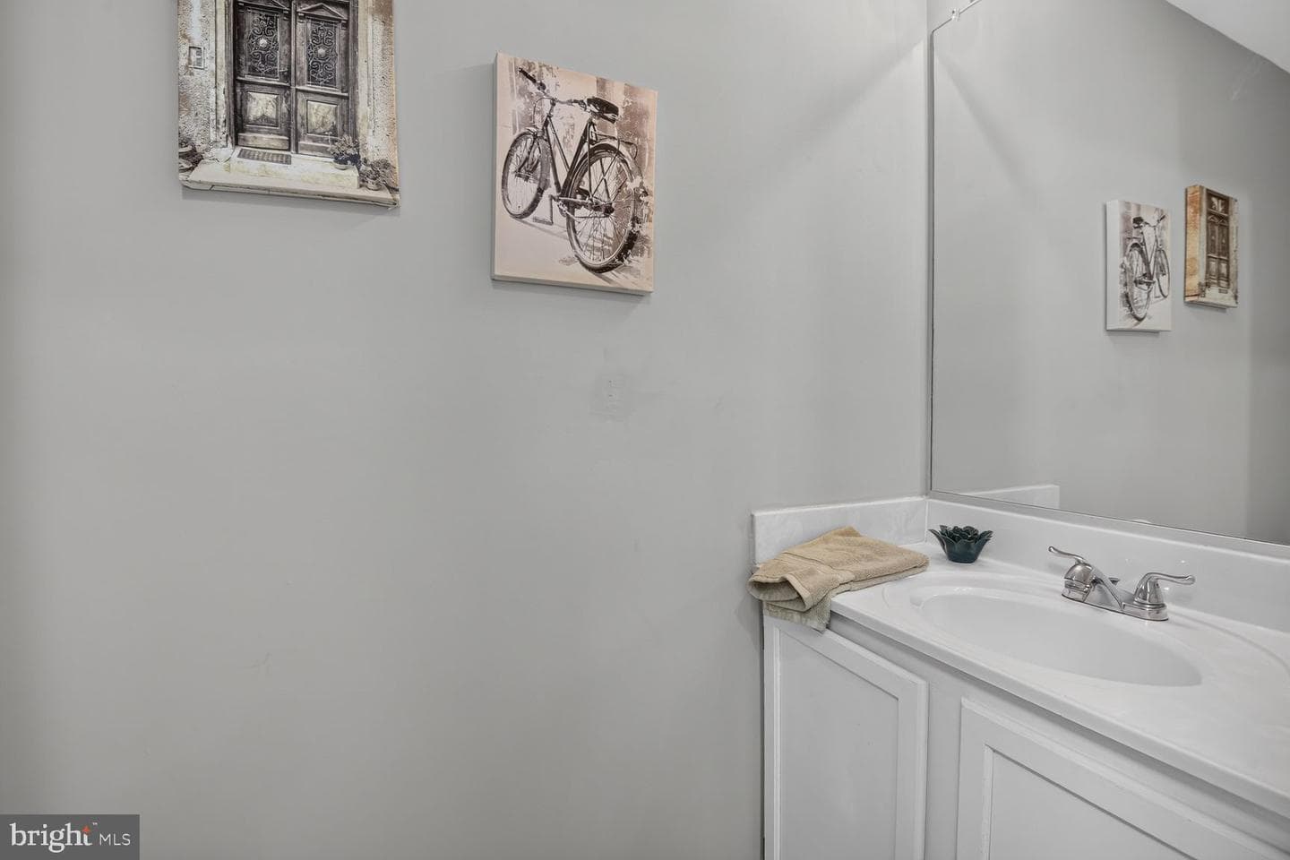 19157 Highstream Drive photo 14