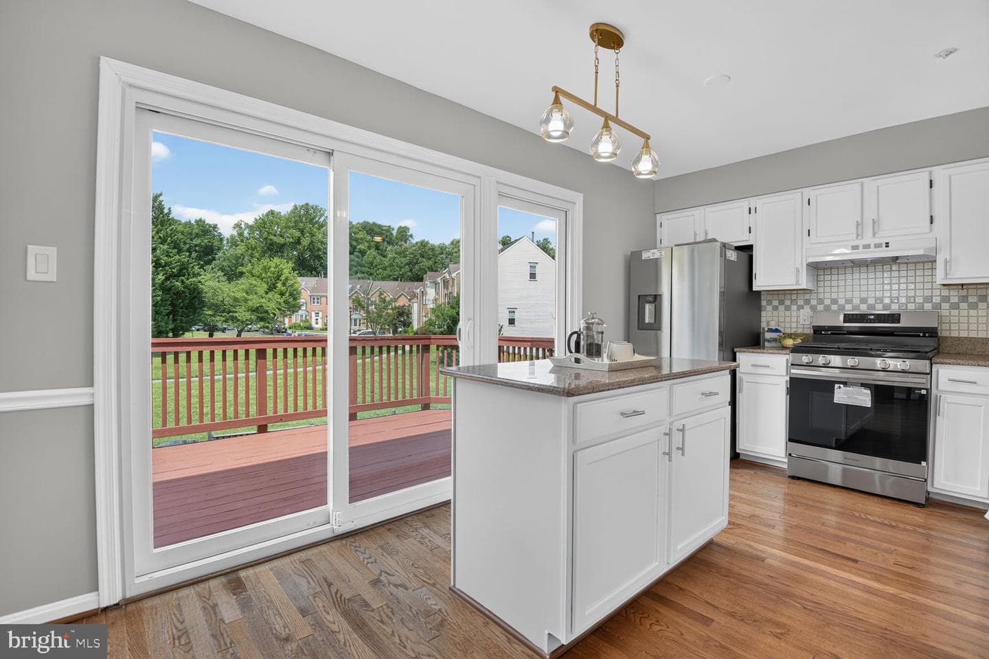 19157 Highstream Drive photo 3