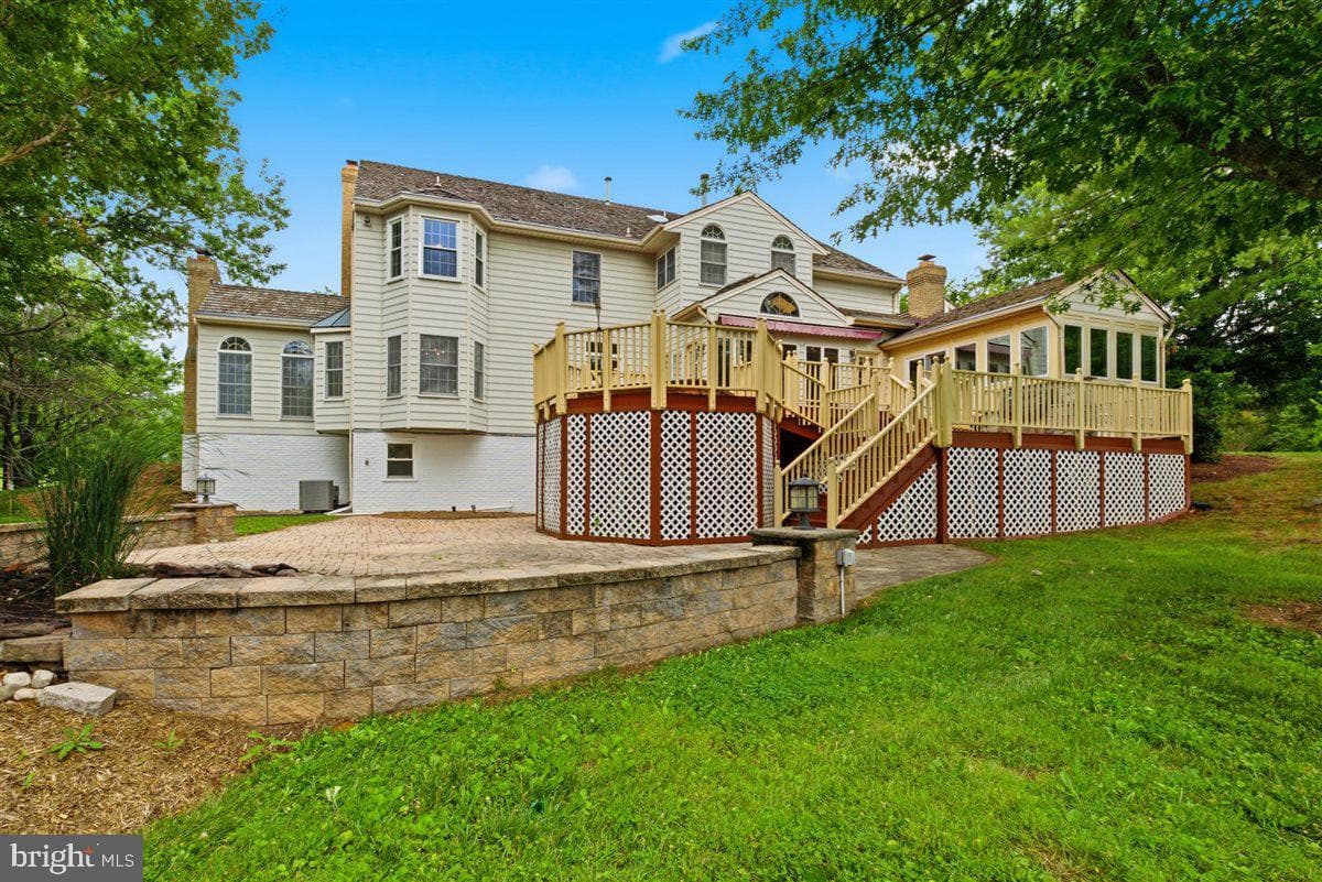 26 Grey Pebble Court photo 9