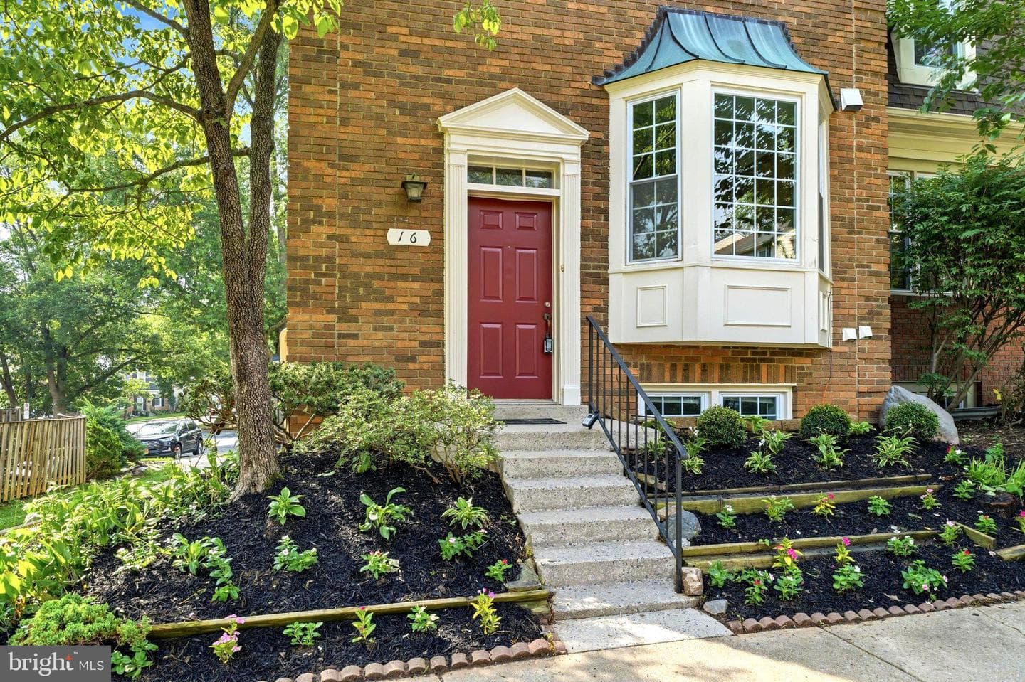 16 Ritchfield Court photo 4