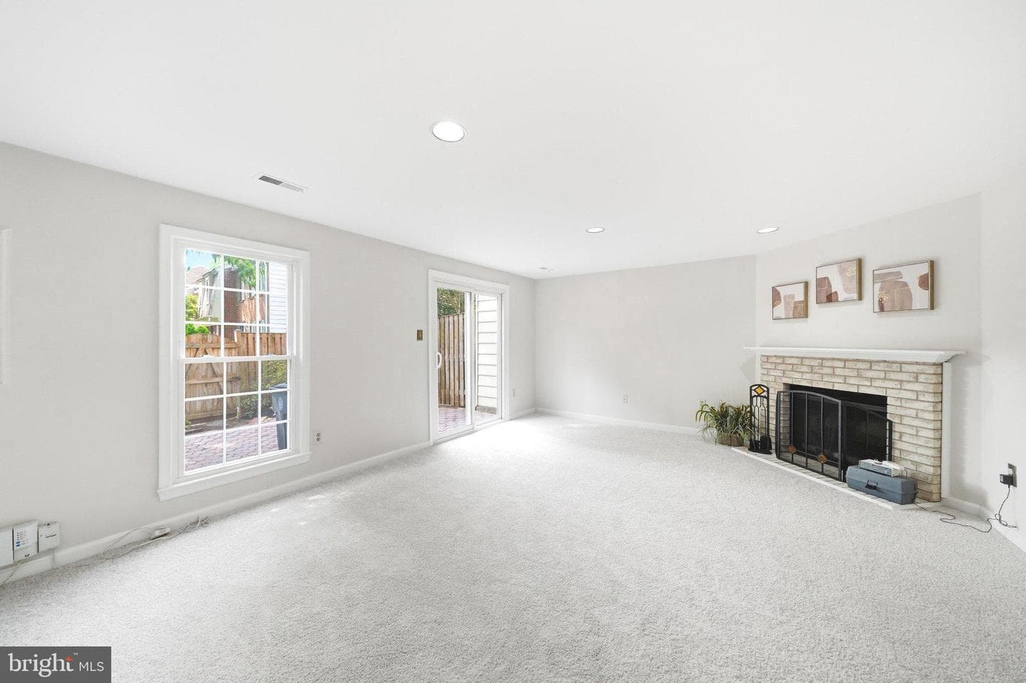 16 Ritchfield Court photo 43