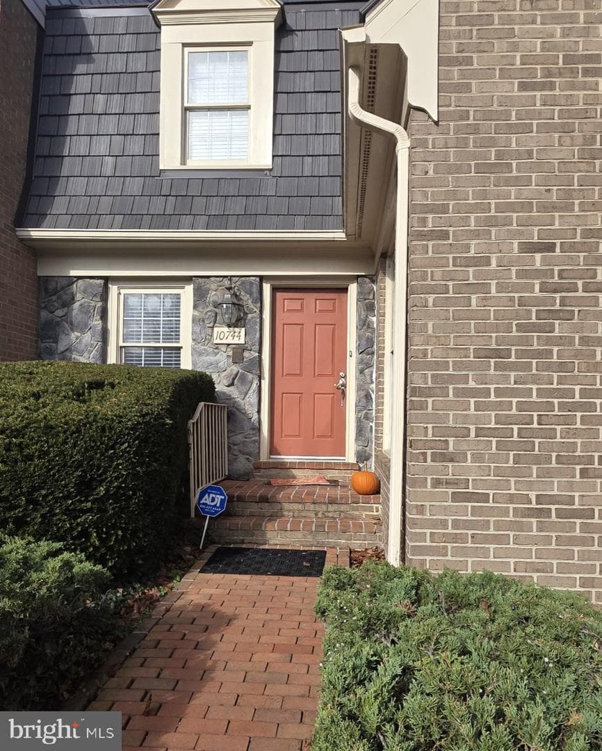 10744 Brewer House Road photo 4