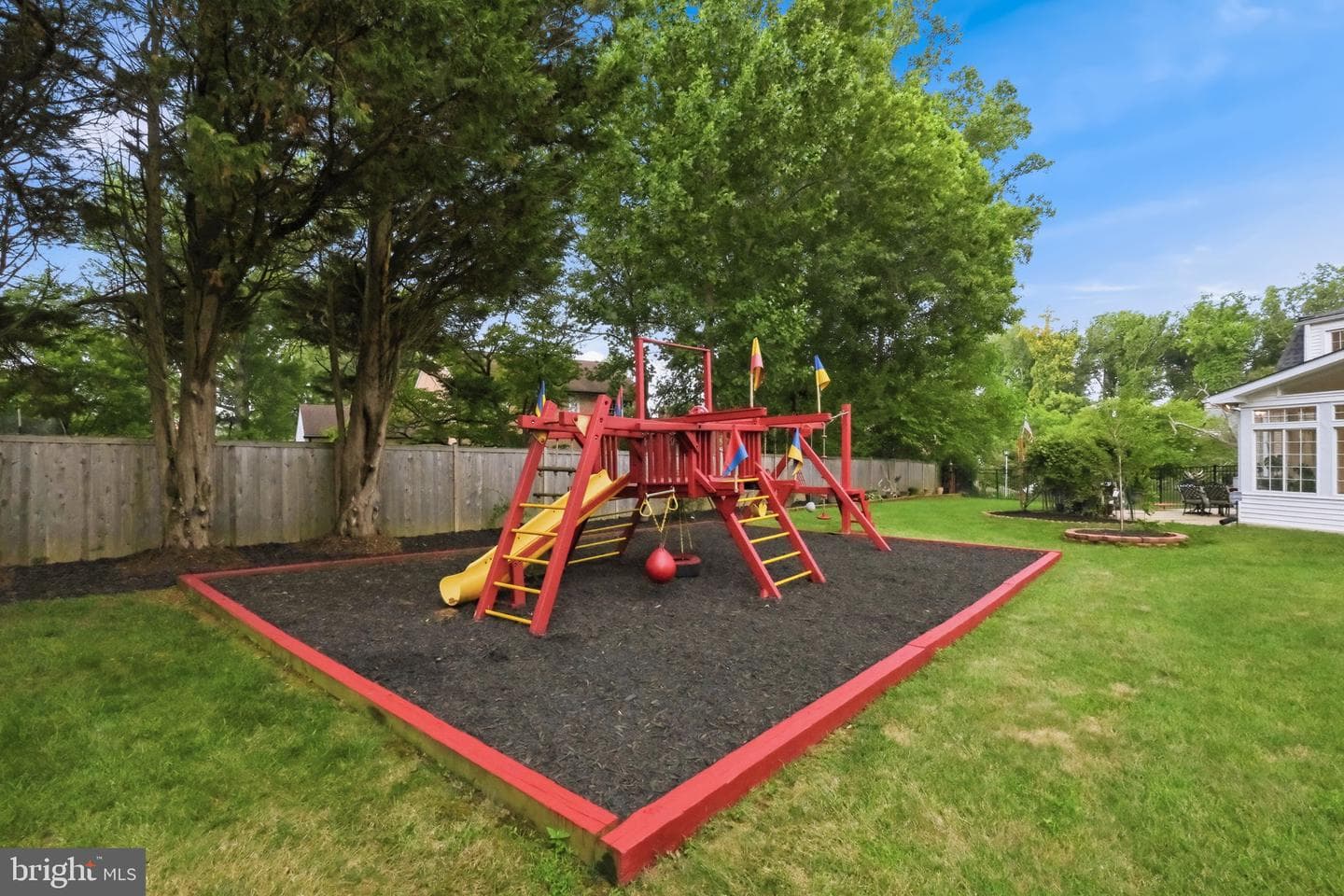 3800 Queen Mary Drive photo 47