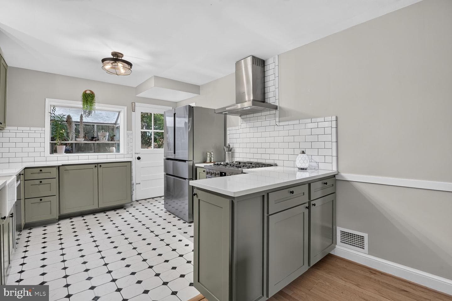 2611 Arvin Street photo 12