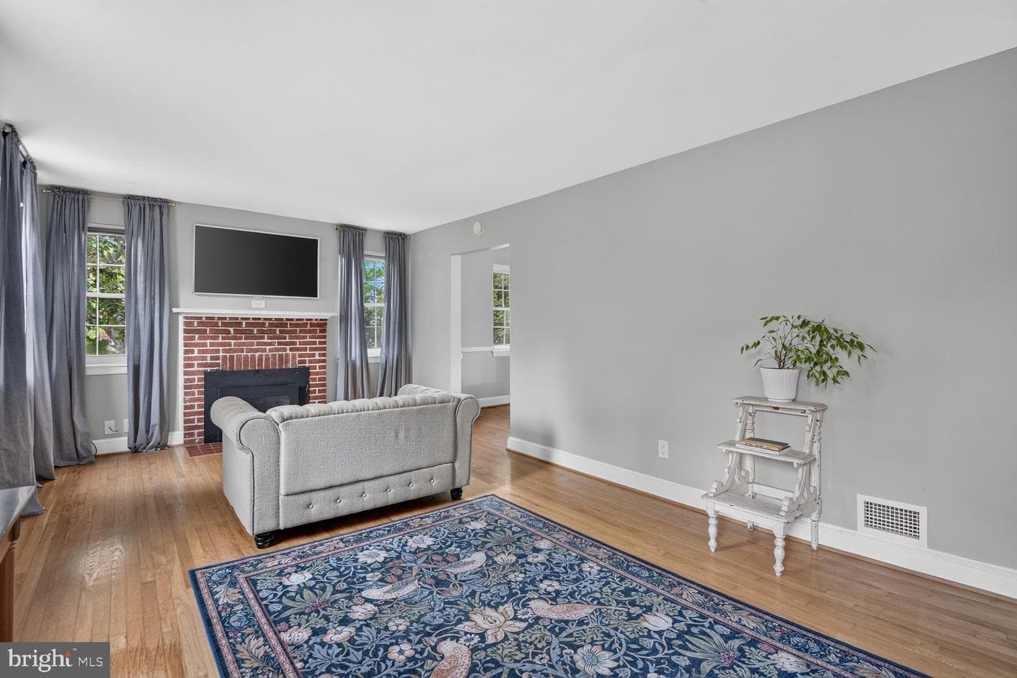 2611 Arvin Street photo 8
