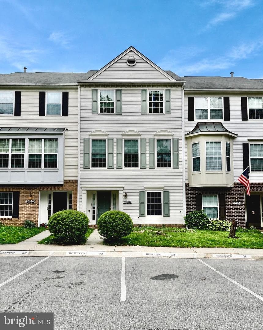 20207 Yankee Harbor Place photo 1