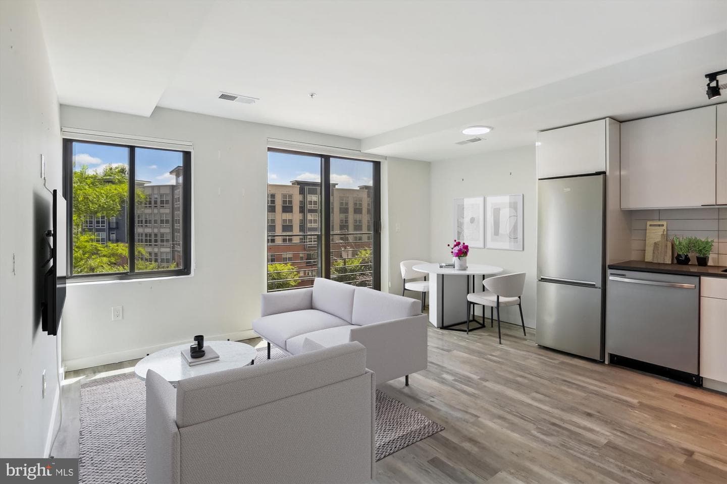700 Roeder Road #401, Silver Spring