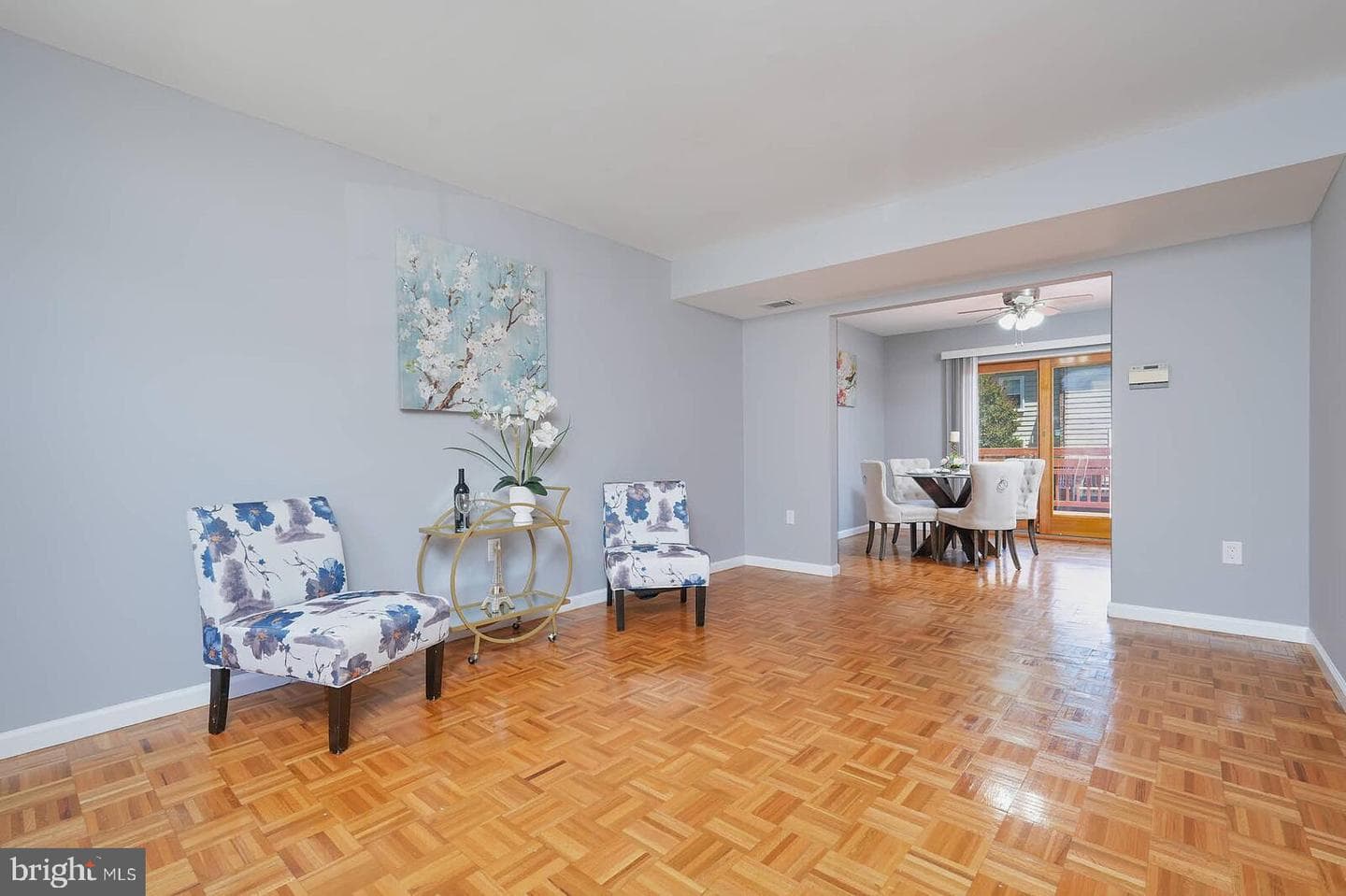 214 Pender Place photo 5