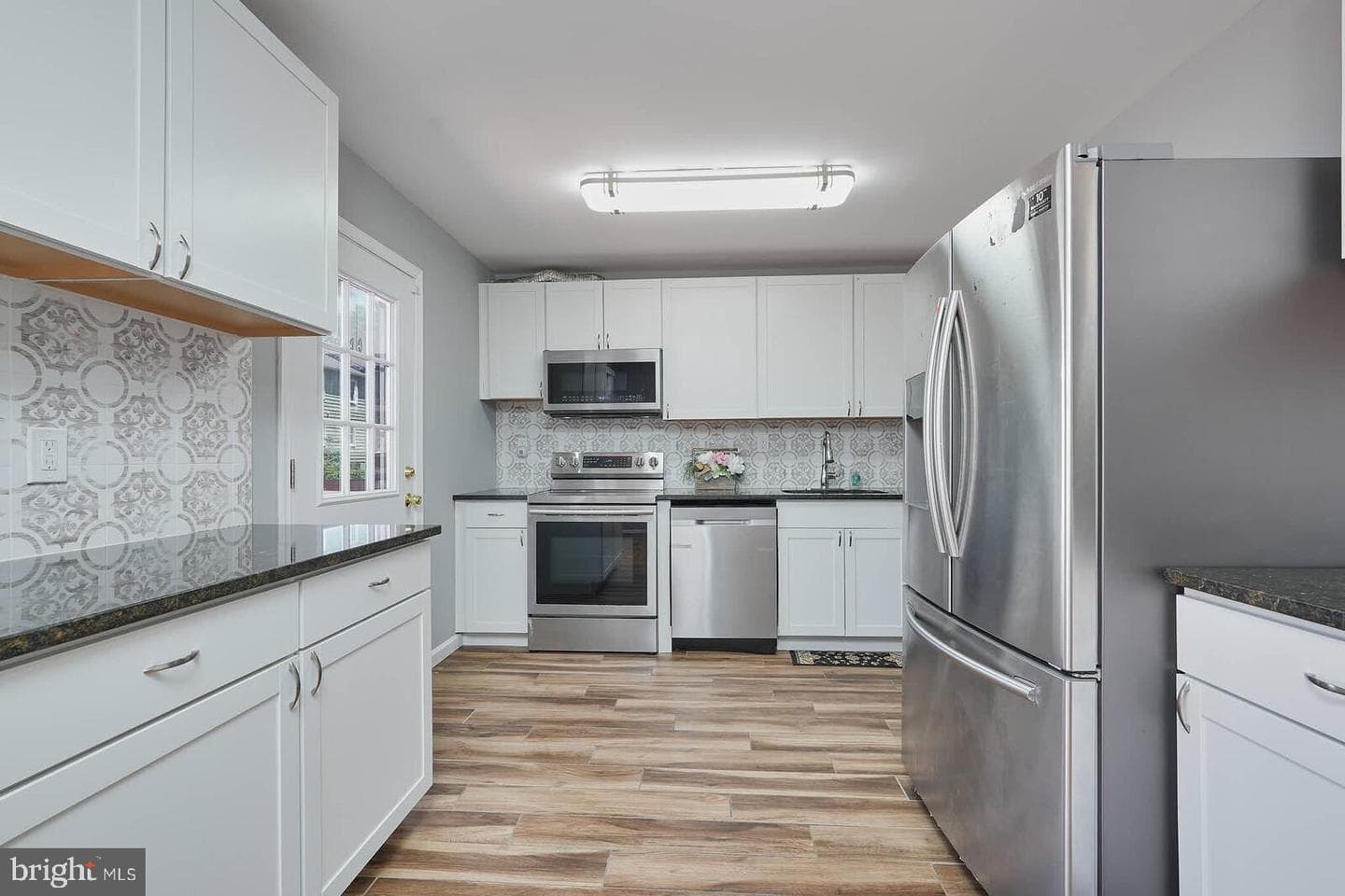 214 Pender Place photo 9