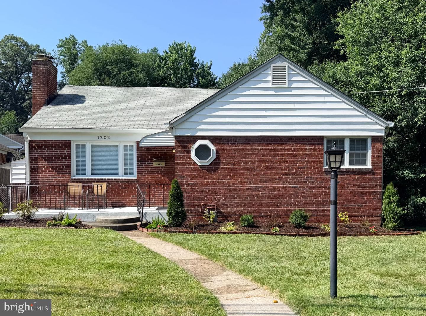 1202 Dennis Avenue photo 1