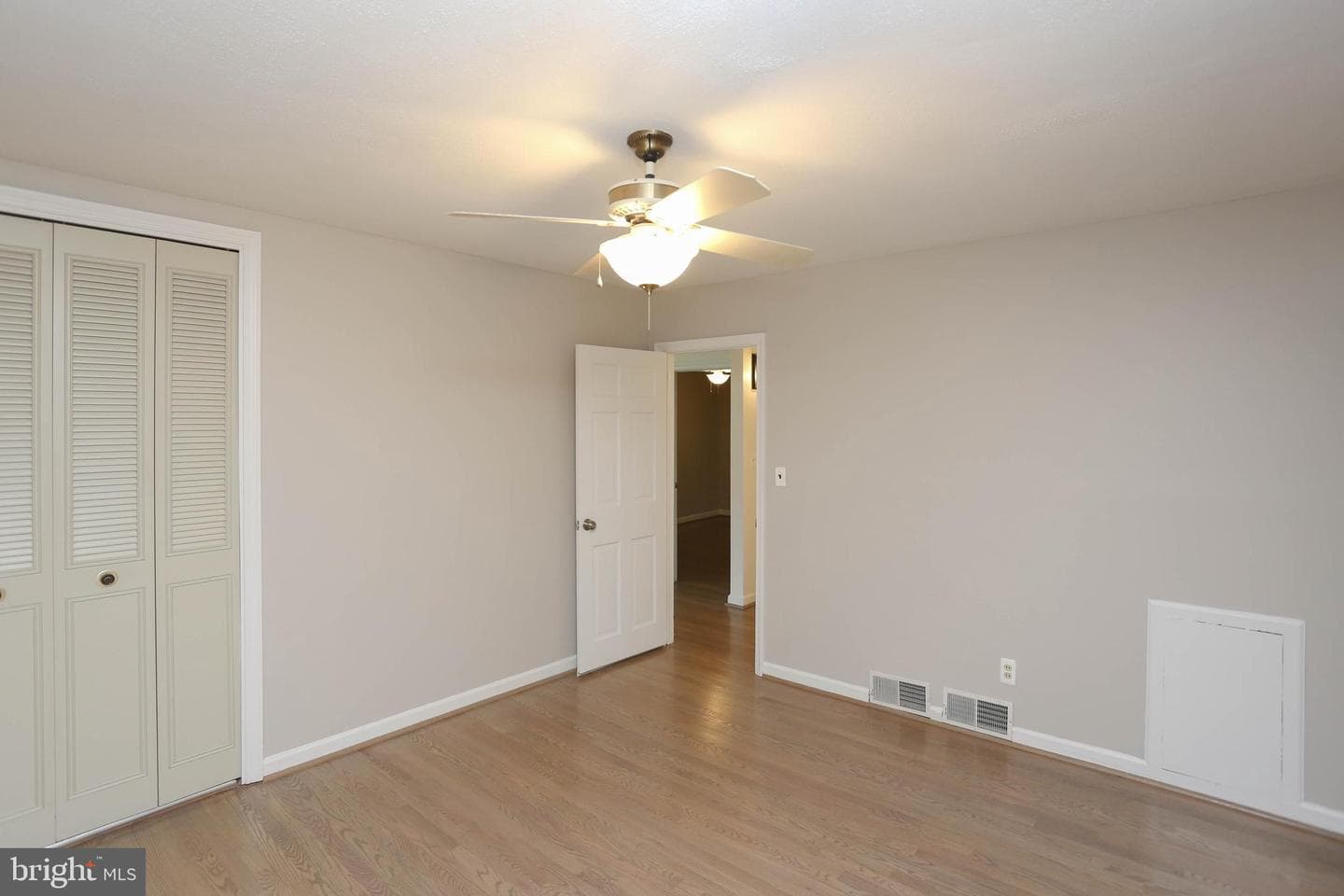 1202 Dennis Avenue photo 22