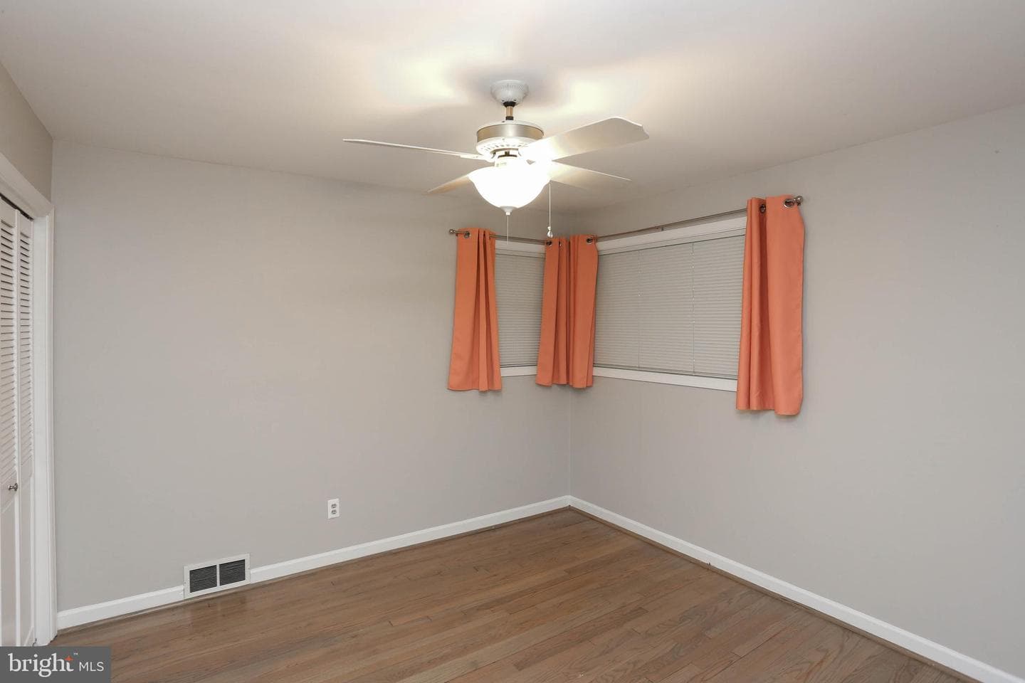 1202 Dennis Avenue photo 24