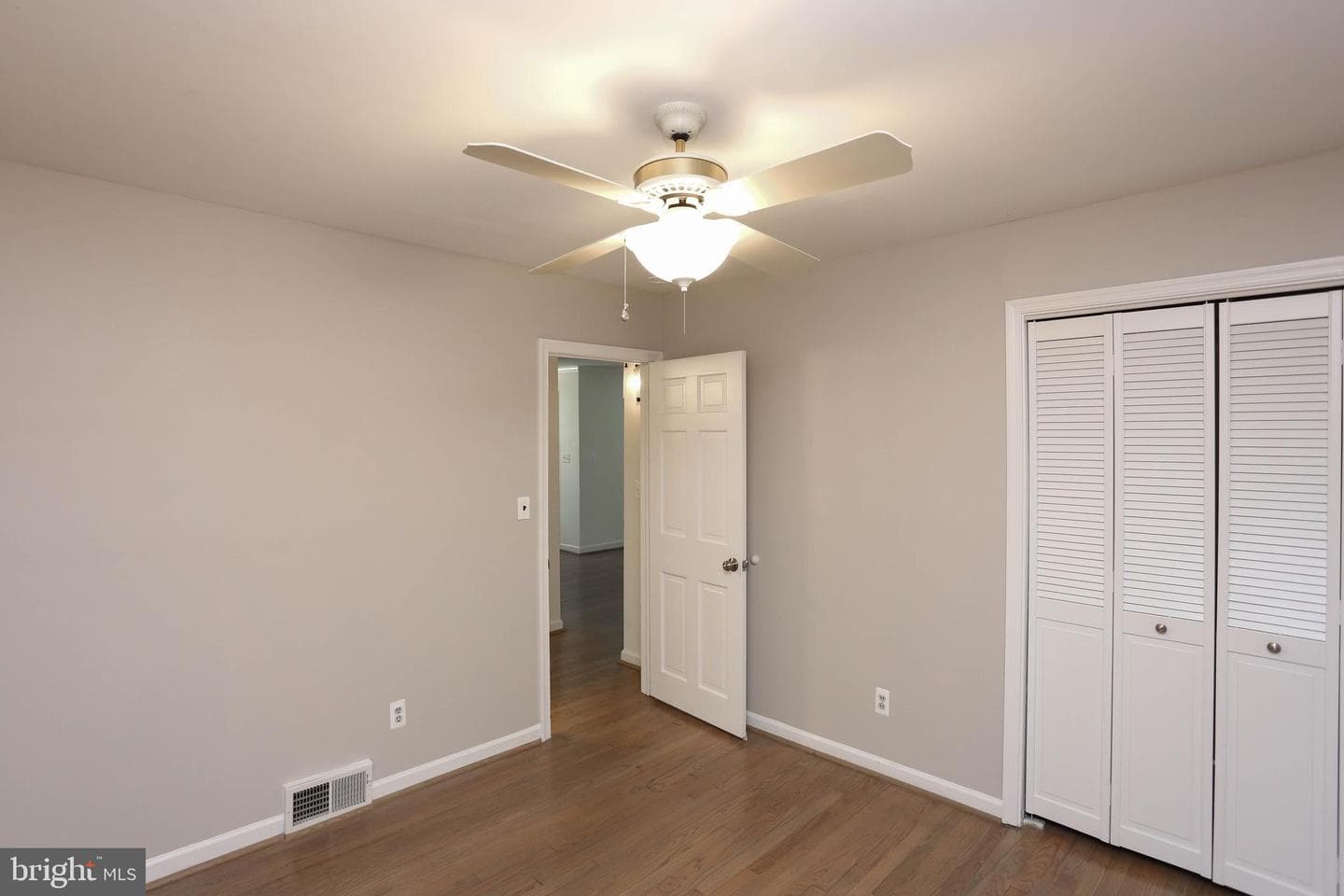 1202 Dennis Avenue photo 25
