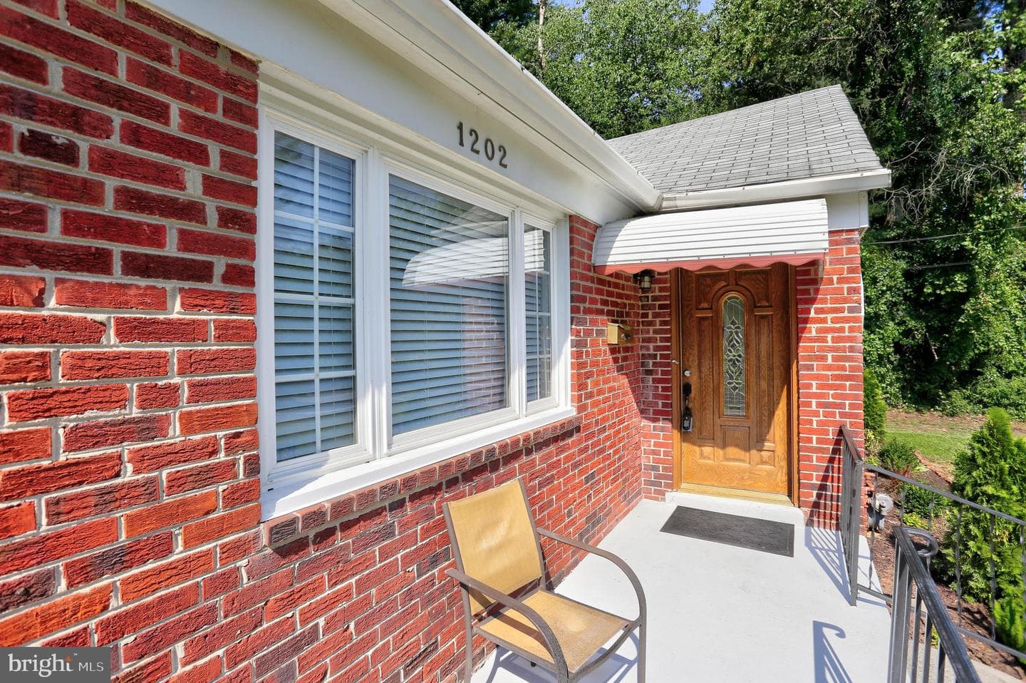 1202 Dennis Avenue photo 4