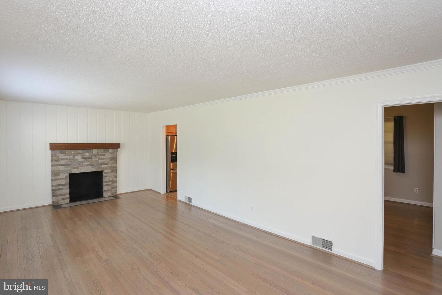1202 Dennis Avenue photo 8