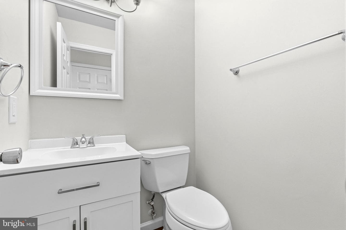 11404 Applegrath Way photo 15