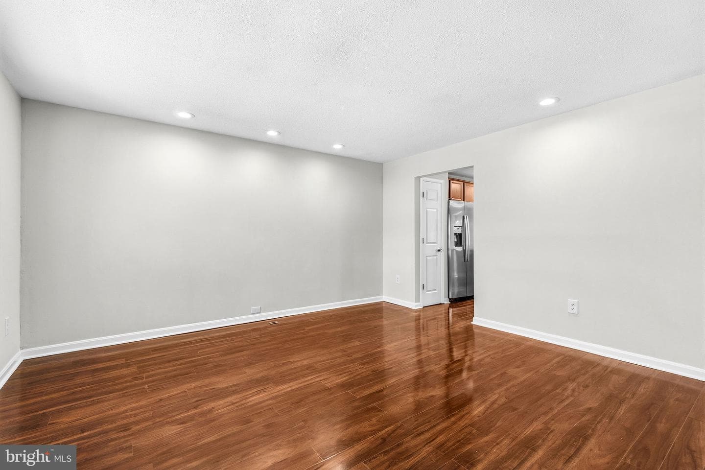 11404 Applegrath Way photo 7