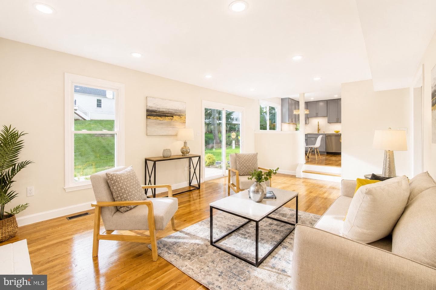 413 Hurley Avenue photo 4